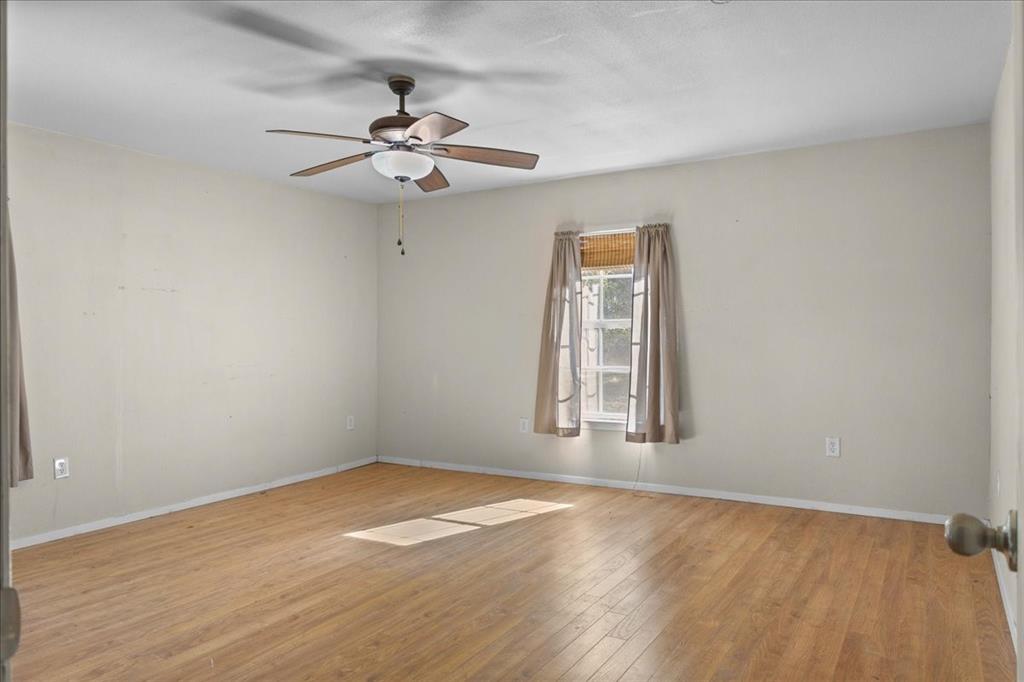 D G TOWNS SUR - Residential