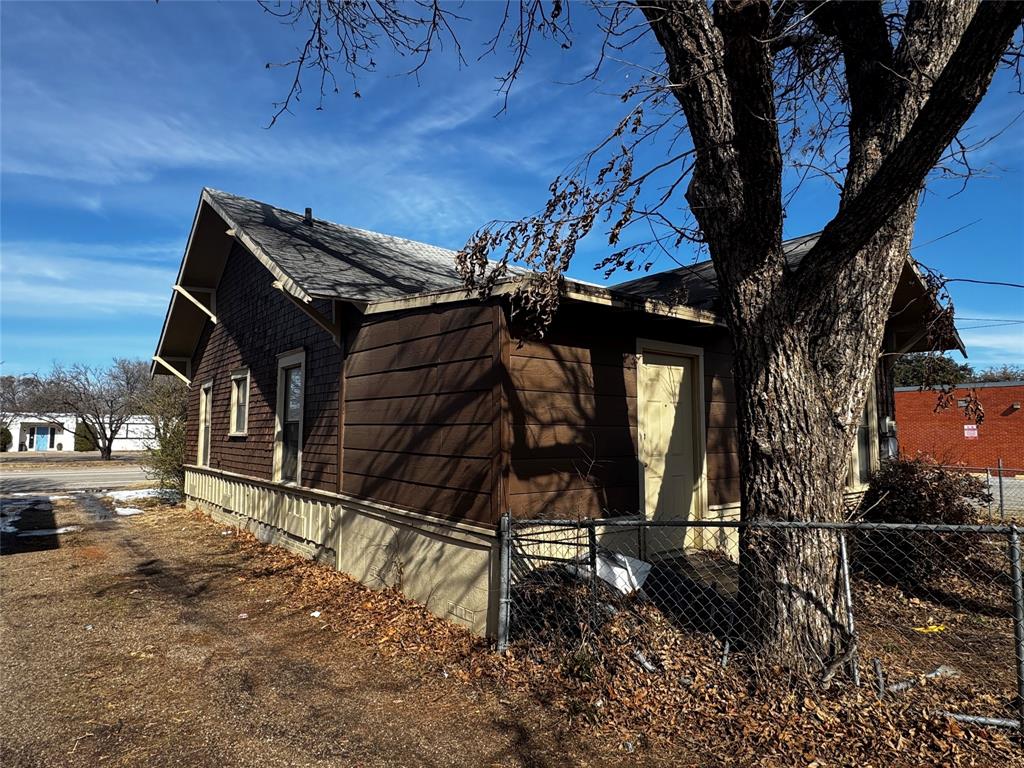 FLORAL HEIGHTS - Residential