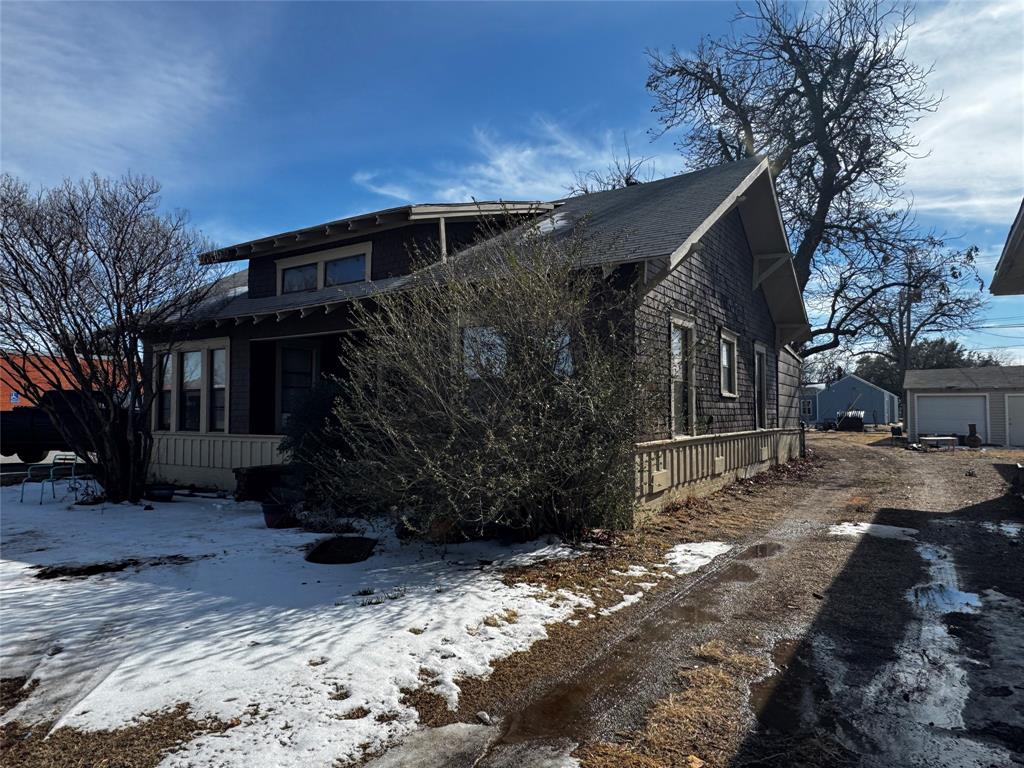 FLORAL HEIGHTS - Residential