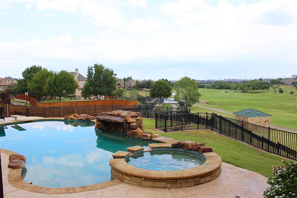 Castle Hills - Residential