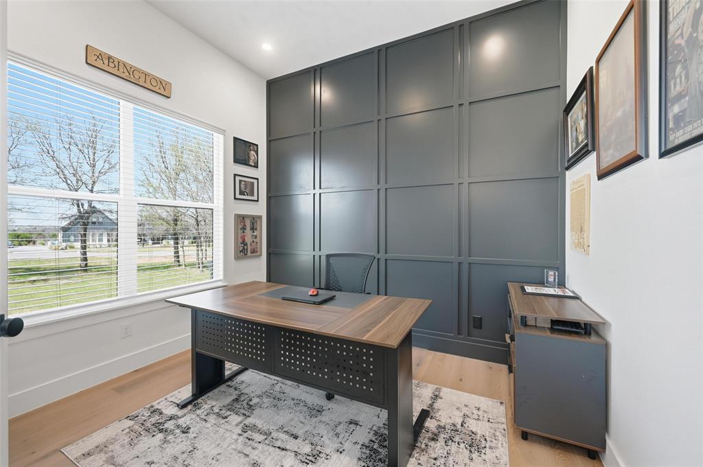 1033 Annabelles Avenue