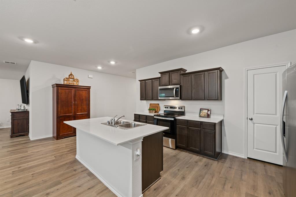 943 Buttercup Drive