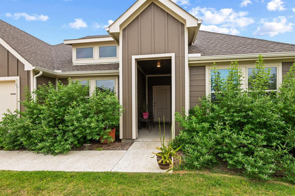 943 Buttercup Drive