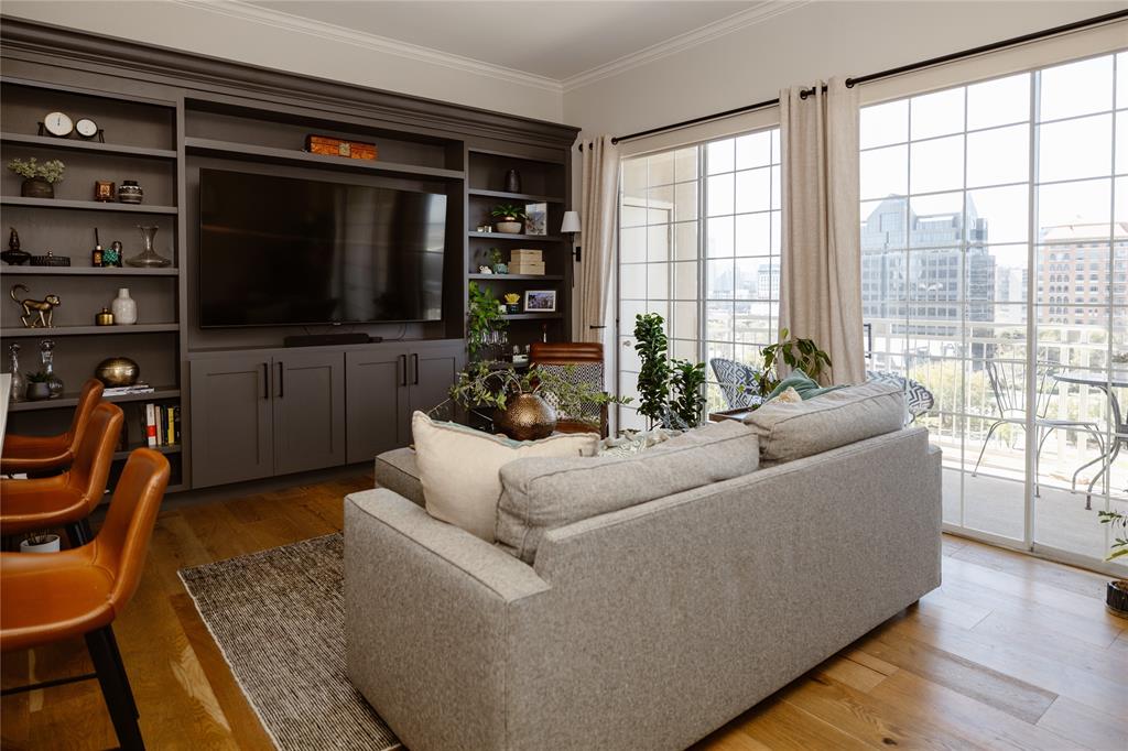 Renaissance Turtle Creek - Residential