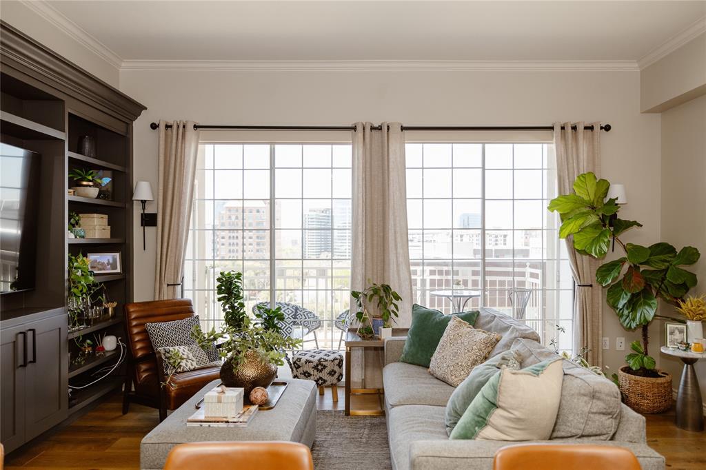 Renaissance Turtle Creek - Residential