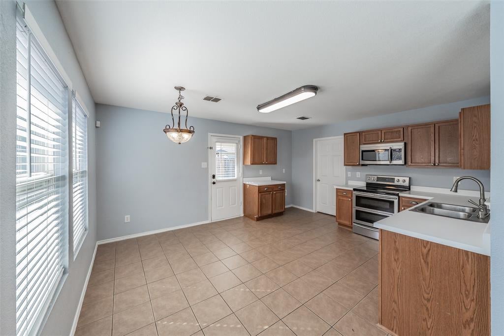 4512 Hounds Tail Lane