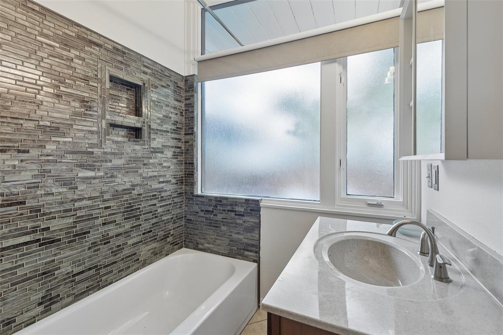 Lakeshore Hills Rev - Residential