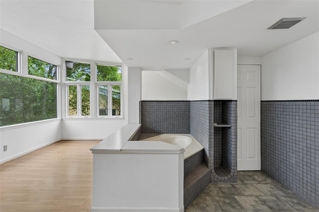 Lakeshore Hills Rev - Residential