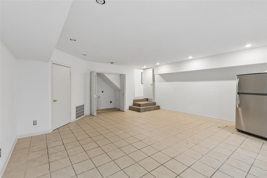 Lakeshore Hills Rev - Residential