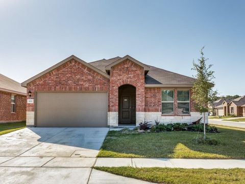 Photo of 233 Abingdon Street, Azle, TX 76020 (MLS # 21229232)
