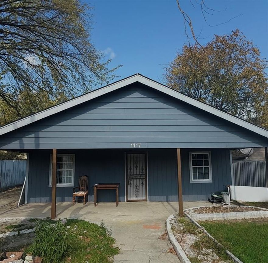 Investor special in Fort Worth. This 4 bedroom, 1 bathroom home sits on a fenced lot with a covered front porch, gated yard, and private driveway. The home is ready for a full cosmetic update and has strong value-add potential. Conveniently located near I-35 with quick access to Downtown Fort Worth and local amenities. Great option for a flip or long-term rental investment.