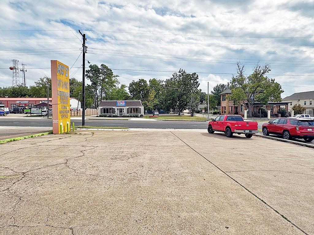 LARGE LOTS - Commercial Sale