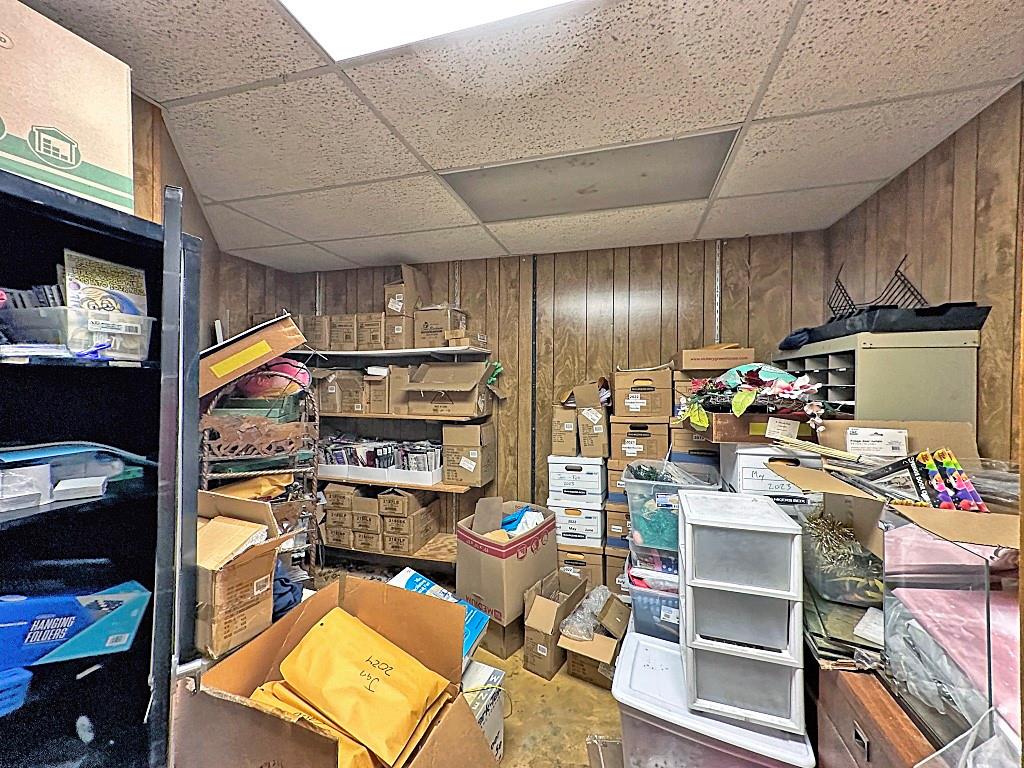 LARGE LOTS - Commercial Sale