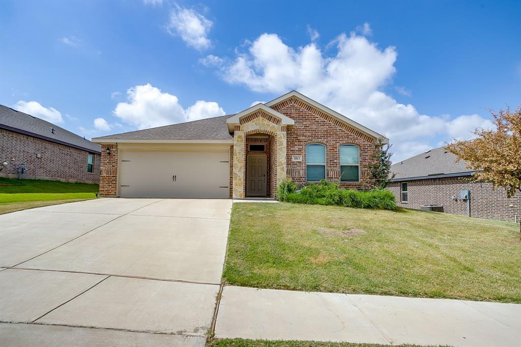 1813 Barberry Way