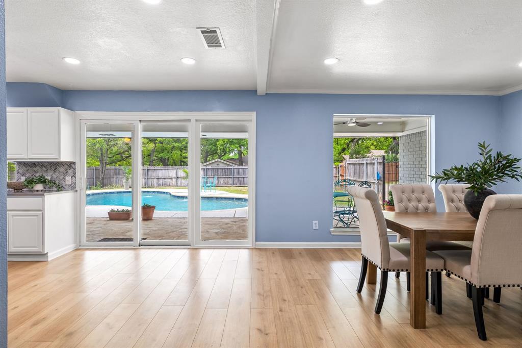 1 Whispering Vine Court