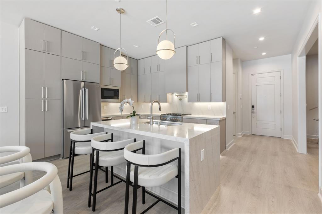 Mansfield R A - Residential