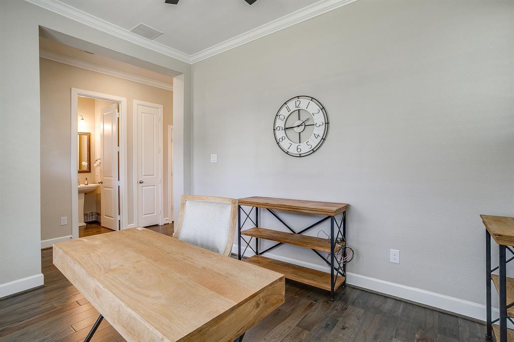 6008 Monterey Mews