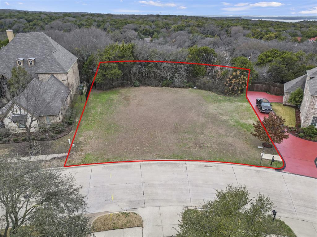 933 Belclaire Circle