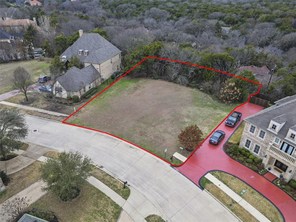 933 Belclaire Circle
