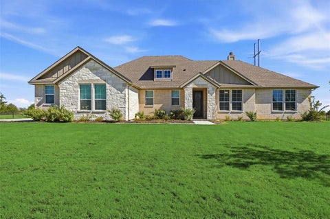 Photo of 60 Roosevelt Lane, Valley View, TX 76272 (MLS # 21415017)