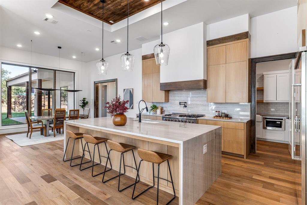 Preston Manor - Residential