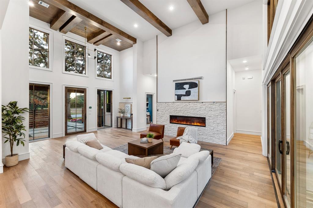 Preston Manor - Residential