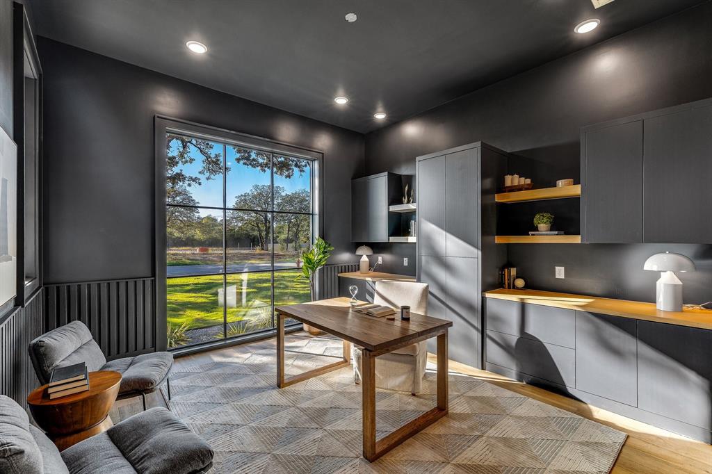 Preston Manor - Residential