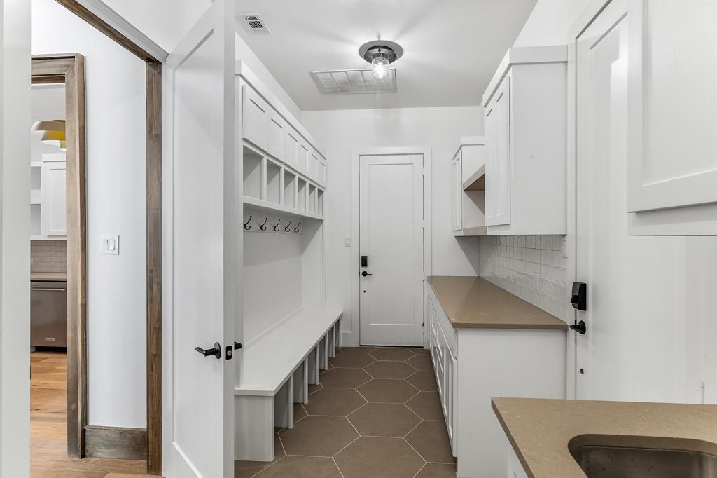 Preston Manor - Residential