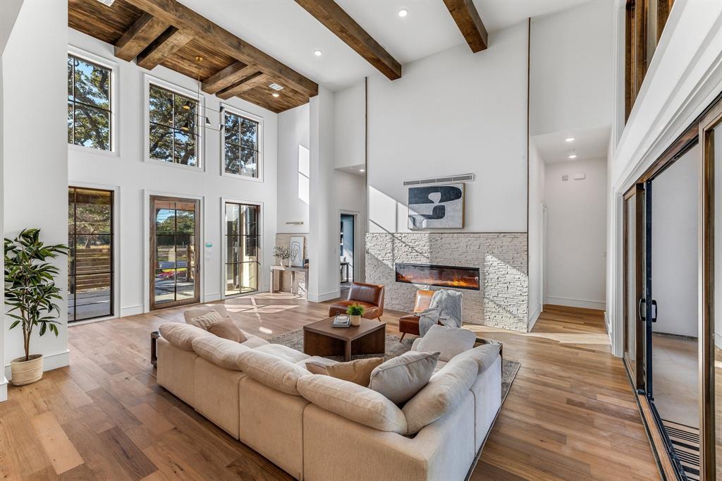 Preston Manor - Residential