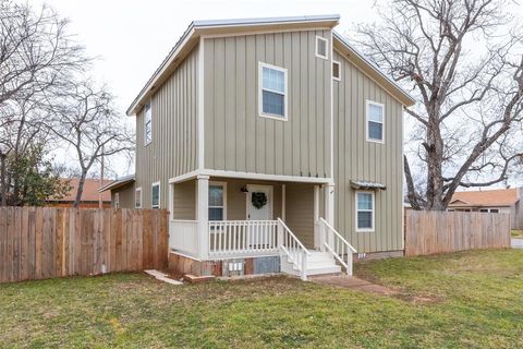 Photo of 1341 S 11th Street, Abilene, TX 79602 (MLS # 21177054)