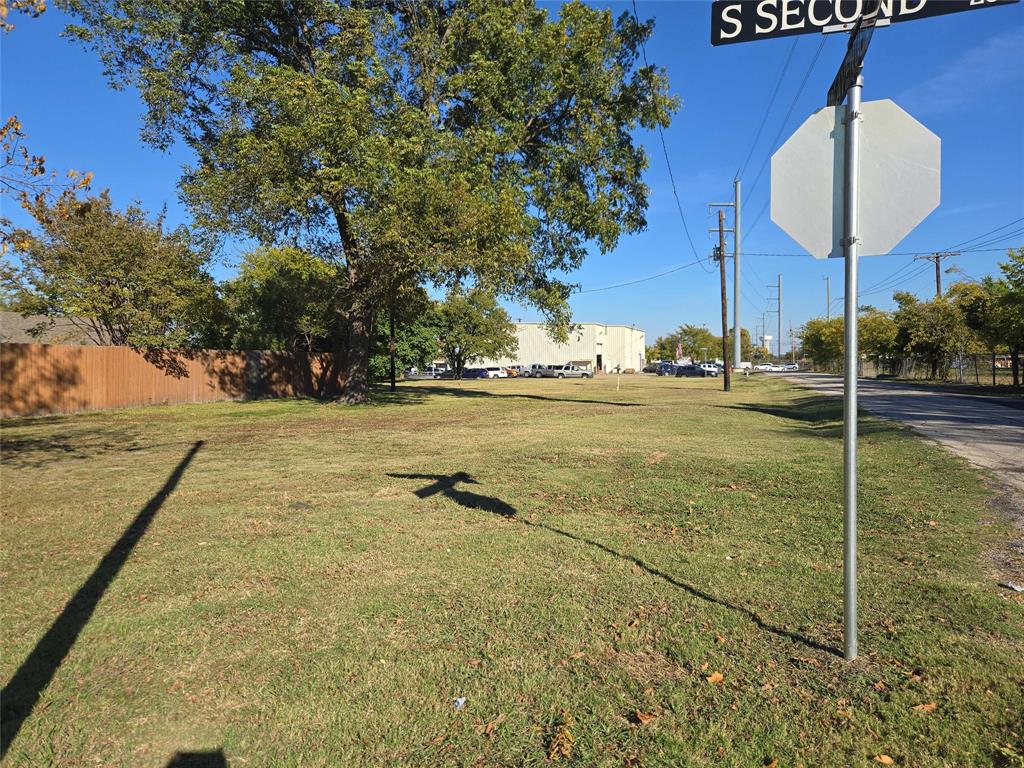 Tw Brackett's - Land