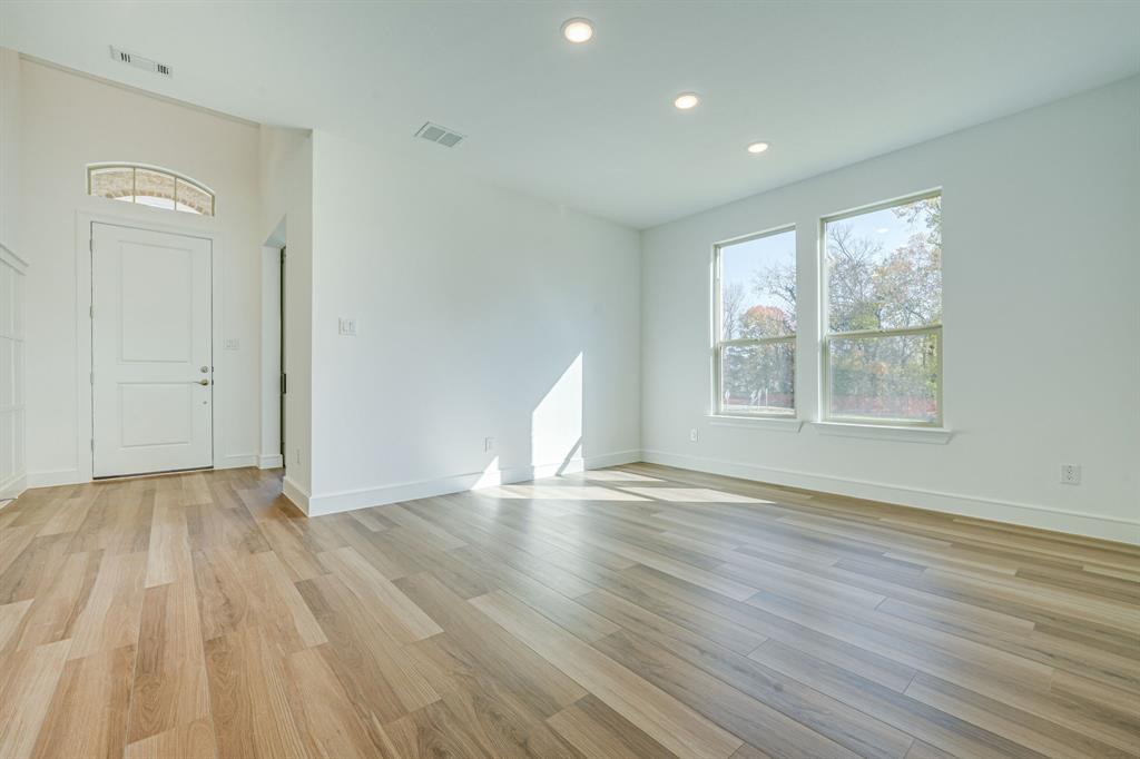 4005 Hollandwood Drive