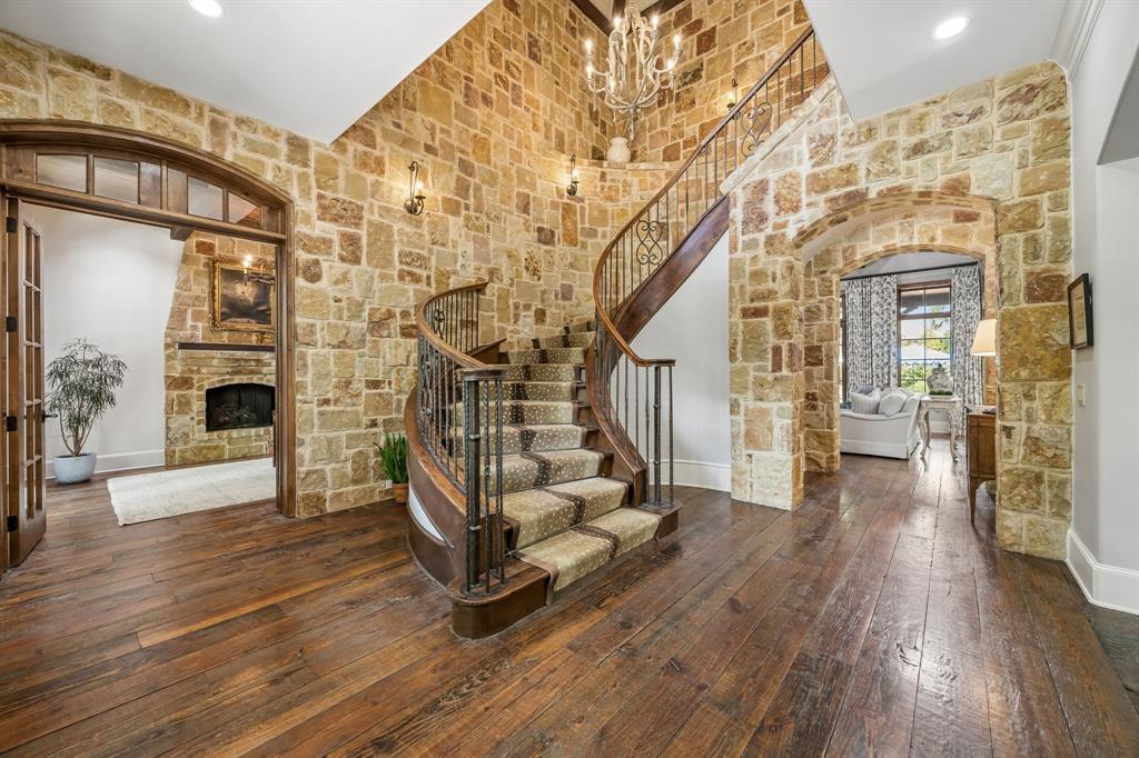 8000 Trading Post Drive