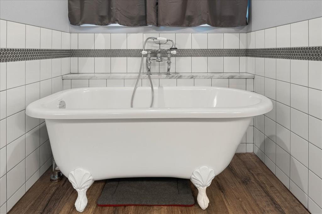 The Cove Lake Fork - Residential