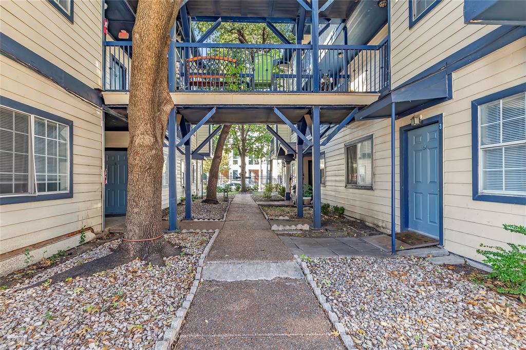 Photo 1 of 15 — 4406 Lafayette Street 16, Dallas, TX 75204