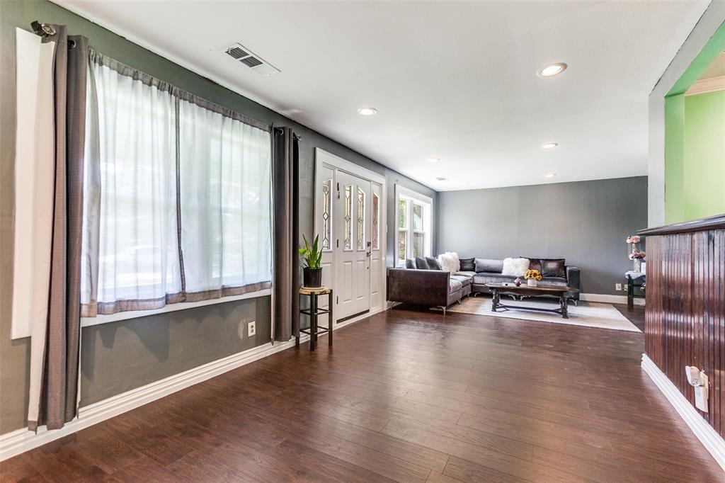 303 N Cottonwood Drive