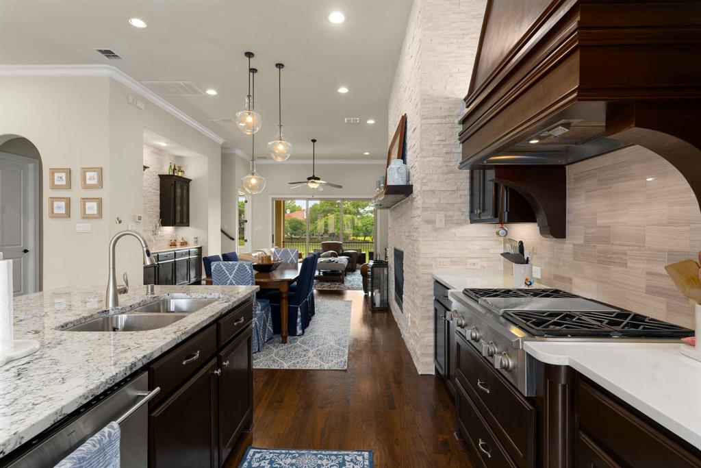 Vue Las Colinas - Residential