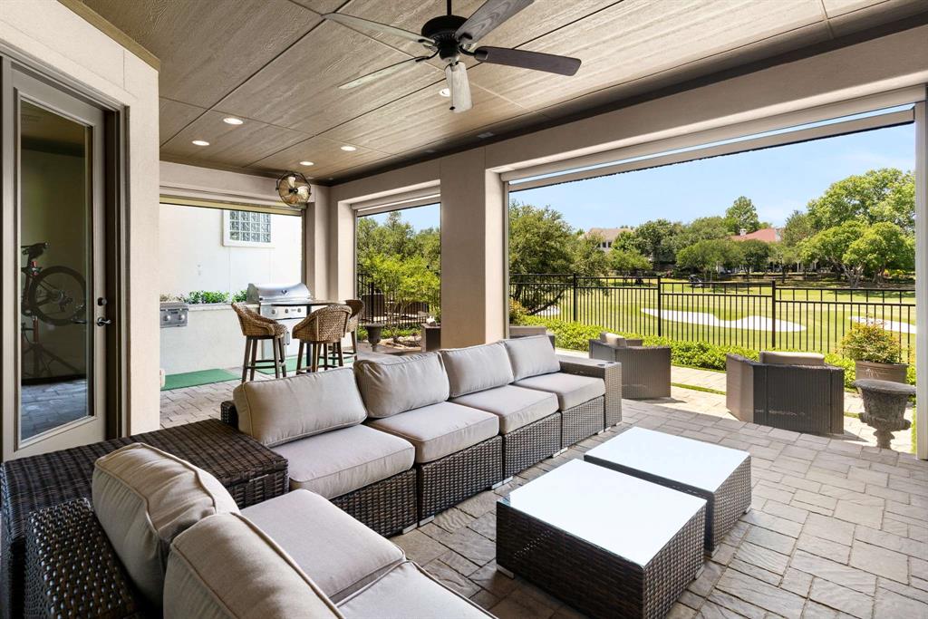 Vue Las Colinas - Residential