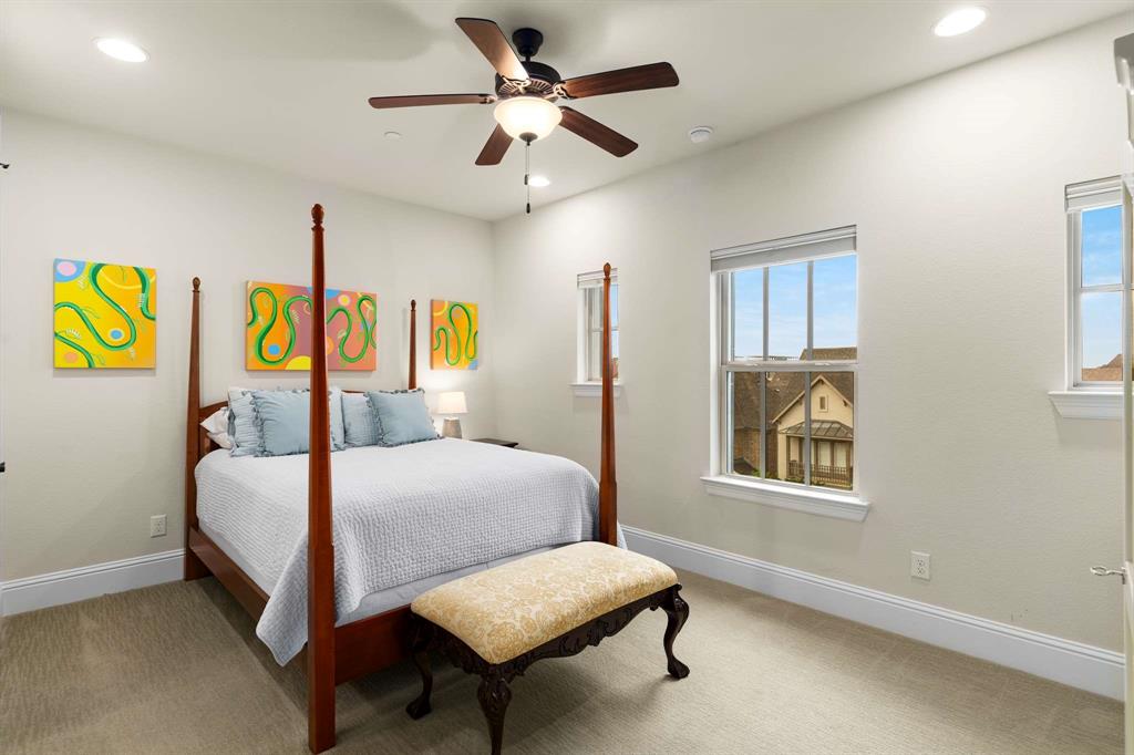 Vue Las Colinas - Residential