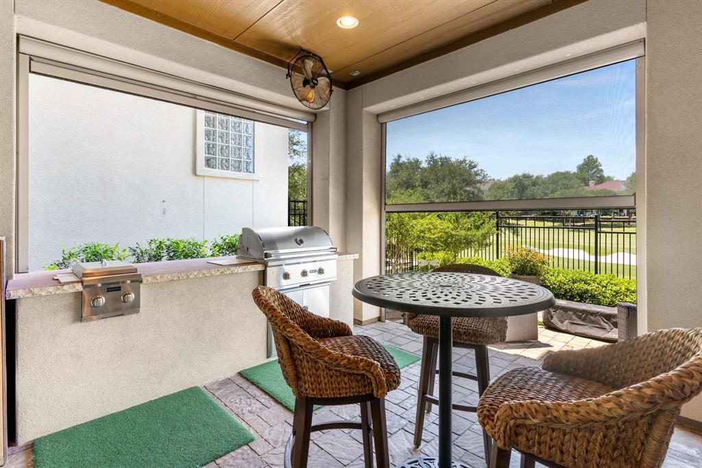 Vue Las Colinas - Residential