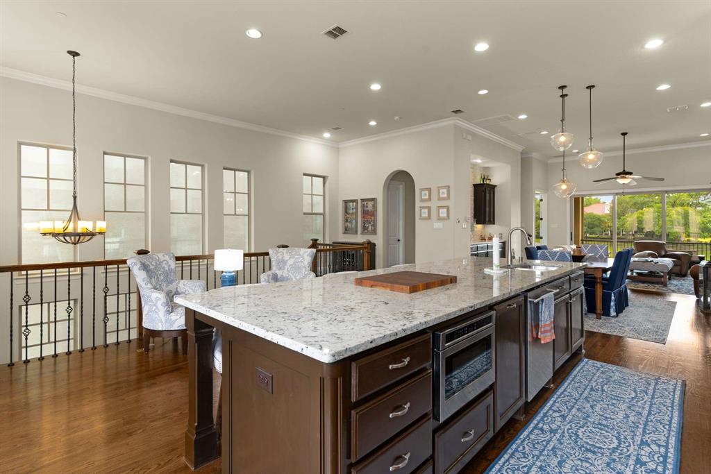 Vue Las Colinas - Residential