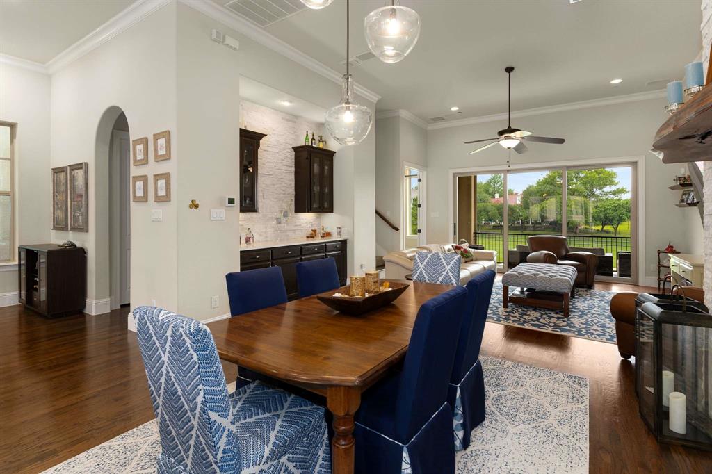 Vue Las Colinas - Residential