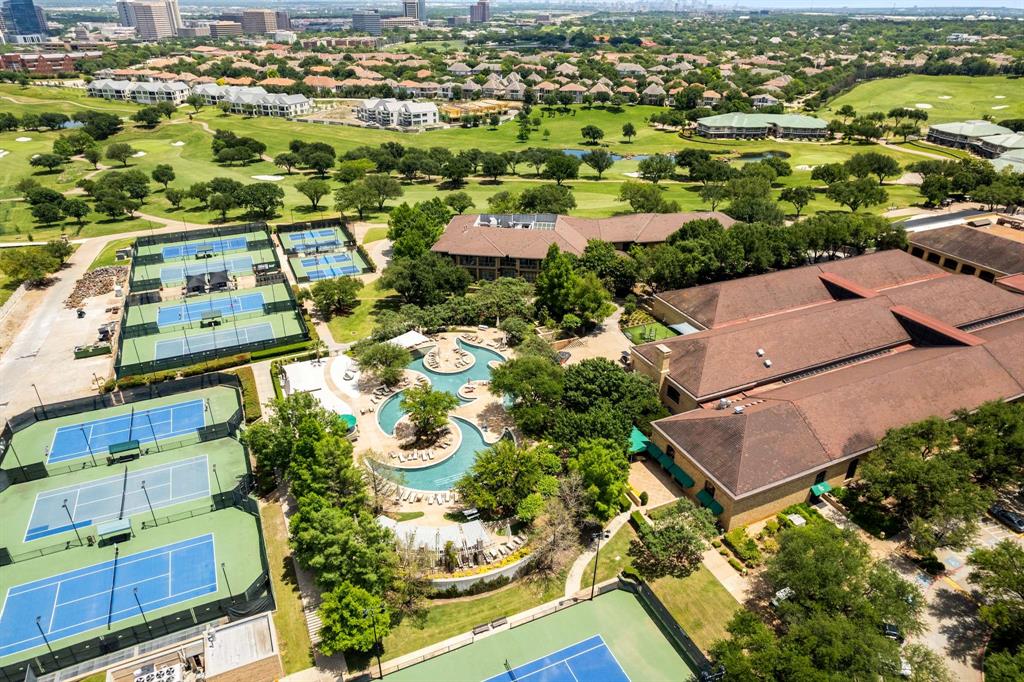 Vue Las Colinas - Residential