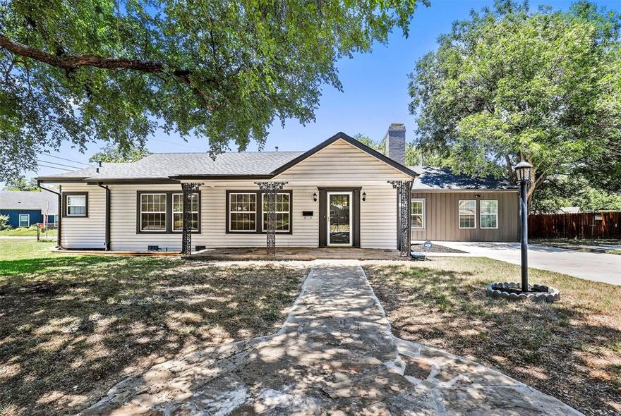 Price Reduced! Motivated to sell. Beautifully remodeled, charming, bungalow style home in Ridglea North is ready for move in.  This rare 3 bedroom, 3 bath home, is conveniently located, with easy access to shops and restaurants near Camp Bowie, Central Market, Cultural district and downtown. Major systems in the home have been upgraded, including plumbing, electrical and hvac, along with stylish fixtures.  Primary bedroom features an en suite bathroom, with oversized quartz vanity top and newly retiled shower and floor.  Original wood floors have been refinished, to preserve the charm of this home. Wet bar area is great for entertaining. Kitchen features new tile floors, quartz countertops and stainless appliances.  Full size utility room with washer and dryer hook ups. Covered front and back porch are great for relaxing. Spacious corner lot, with opportunity to customize and make it your own private oasis.