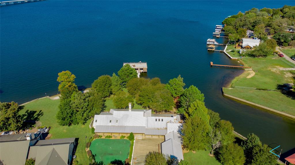 5652 Lakeshore Court