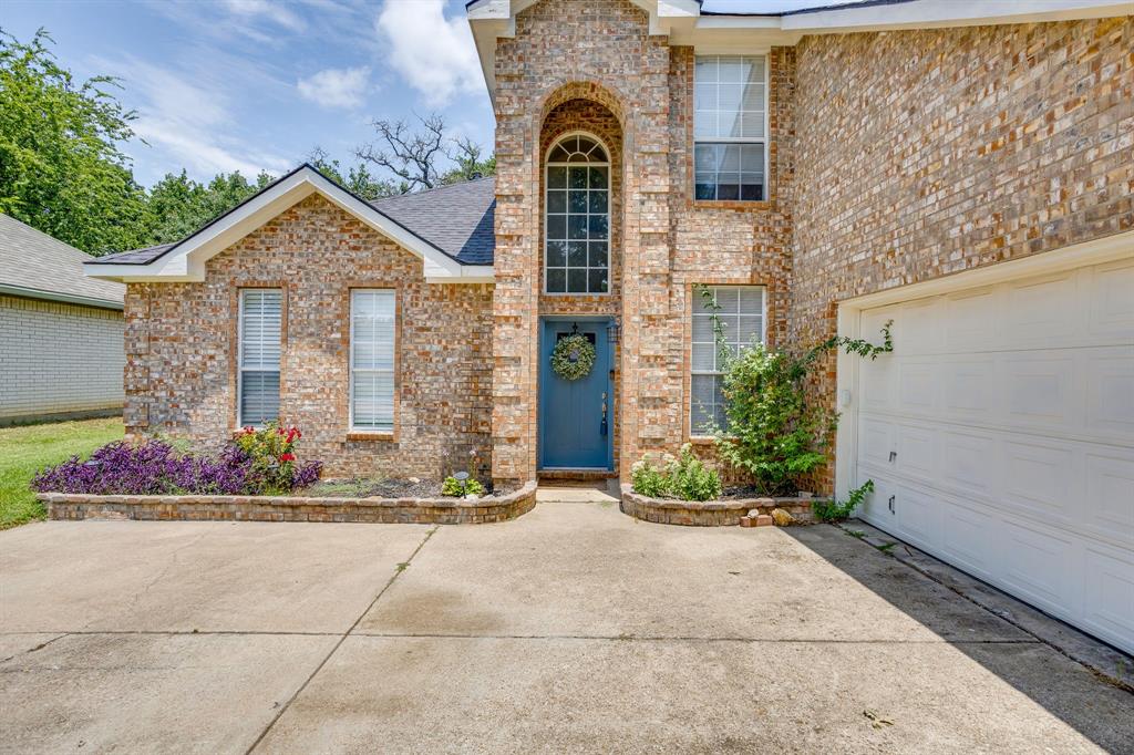 525 Oakbrook Drive