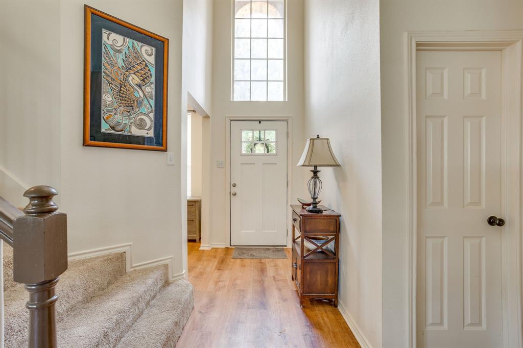525 Oakbrook Drive