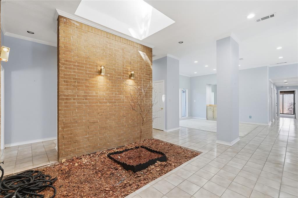 6039 Steamboat Drive