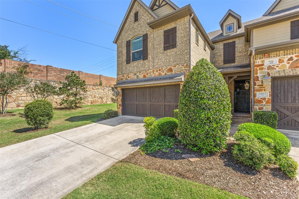 1014 Brook Forest Lane