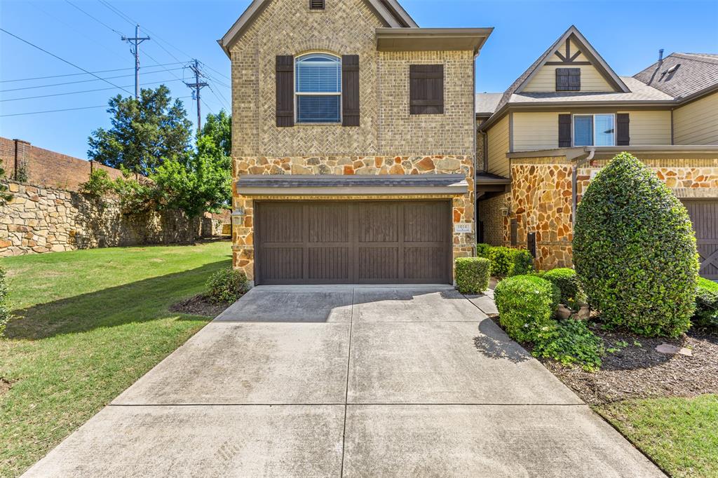 1014 Brook Forest Lane